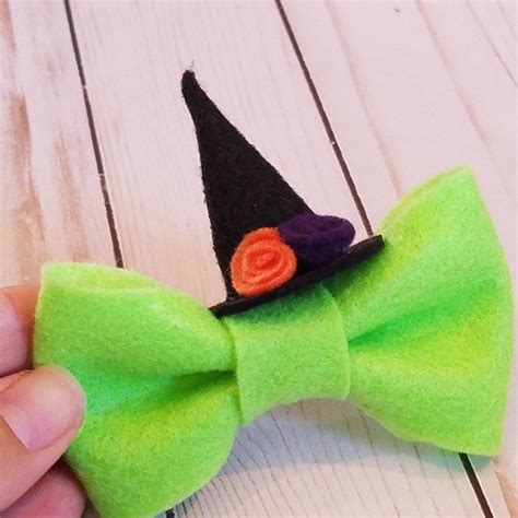 Witch hT with bow